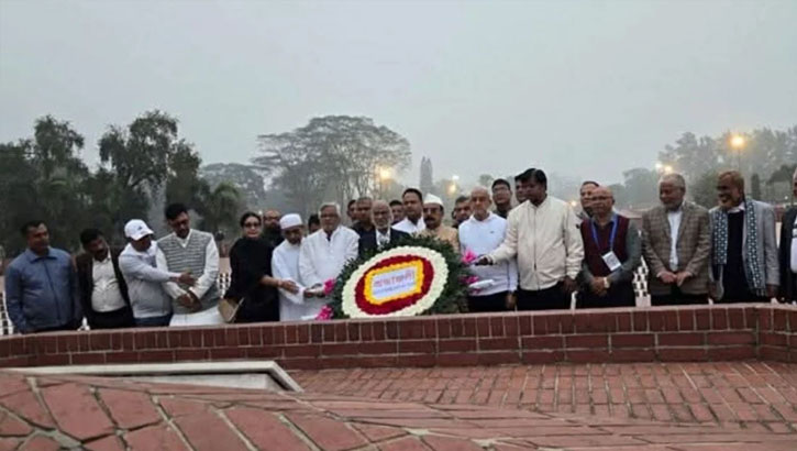 জাতীয় স্মৃতিসৌধে তারেক রহমানের পক্ষে শ্রদ্ধা নিবেদন